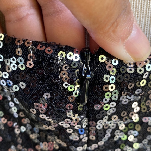 Black and Silver Plus Size Formal with Sequin Details Fits Size 22 - Picture 7 of 11